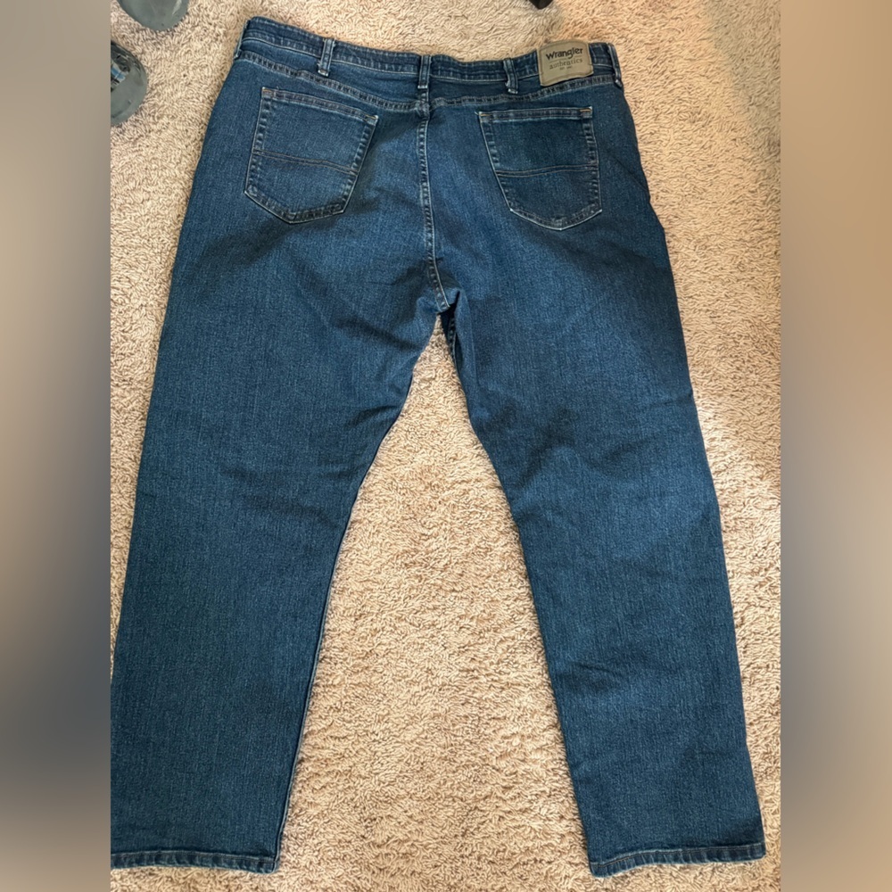 Wrangler Blue Relaxed Jeans Classic Fit - Picture 2 of 3